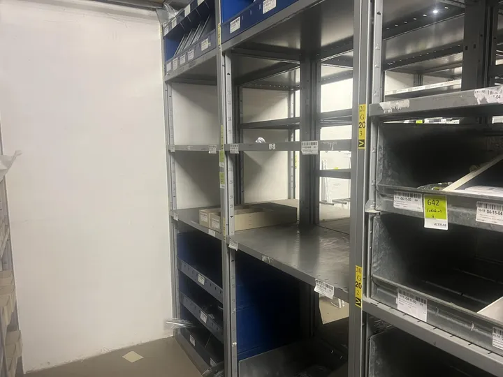 Konvolut Sanitär, Installation & Heizungstechnik, Zubehör, divers Umfang: 2x Feldinhalt, ohne Kiste